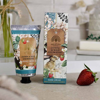 Zoom bild av Anniversary Jasmine and Wild Strawberry Hand Cream