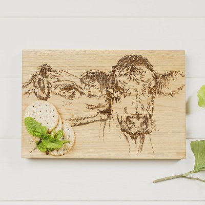 Zoom bild av Serveringsbräda ek 30 cm Kissing Cows