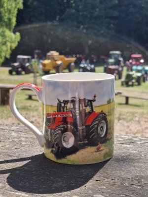 Zoom bild av Traktormugg Massey Ferguson