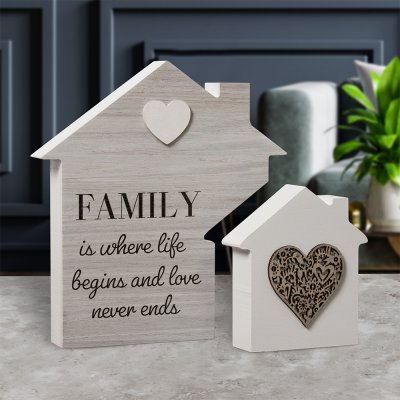 Zoom bild av Skylt "Family is where life begins and love never ends"