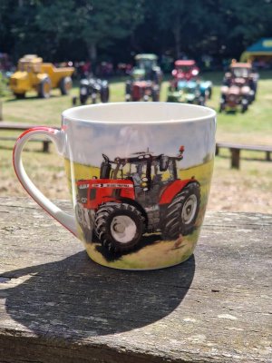 Zoom bild av Traktormugg Massey Ferguson